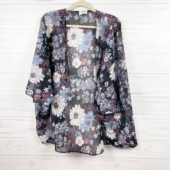 David and Young Tops - David and Young Floral Kimono OS